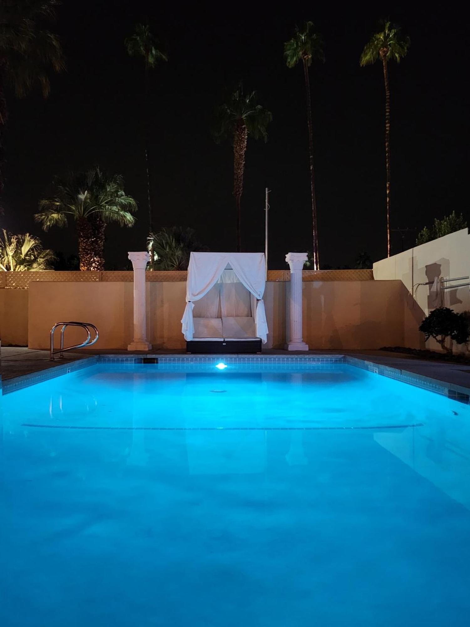 Exotic Dreams Resort Adults Only Palm Springs Exteriör bild